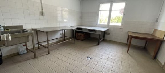 Propriété commerciale à Saint-Avertin, France 765m² No. 300279 7