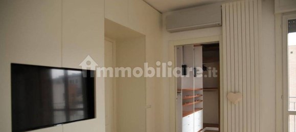 2 bedrooms Penthouse in Cremona, Italy No. 237225 18