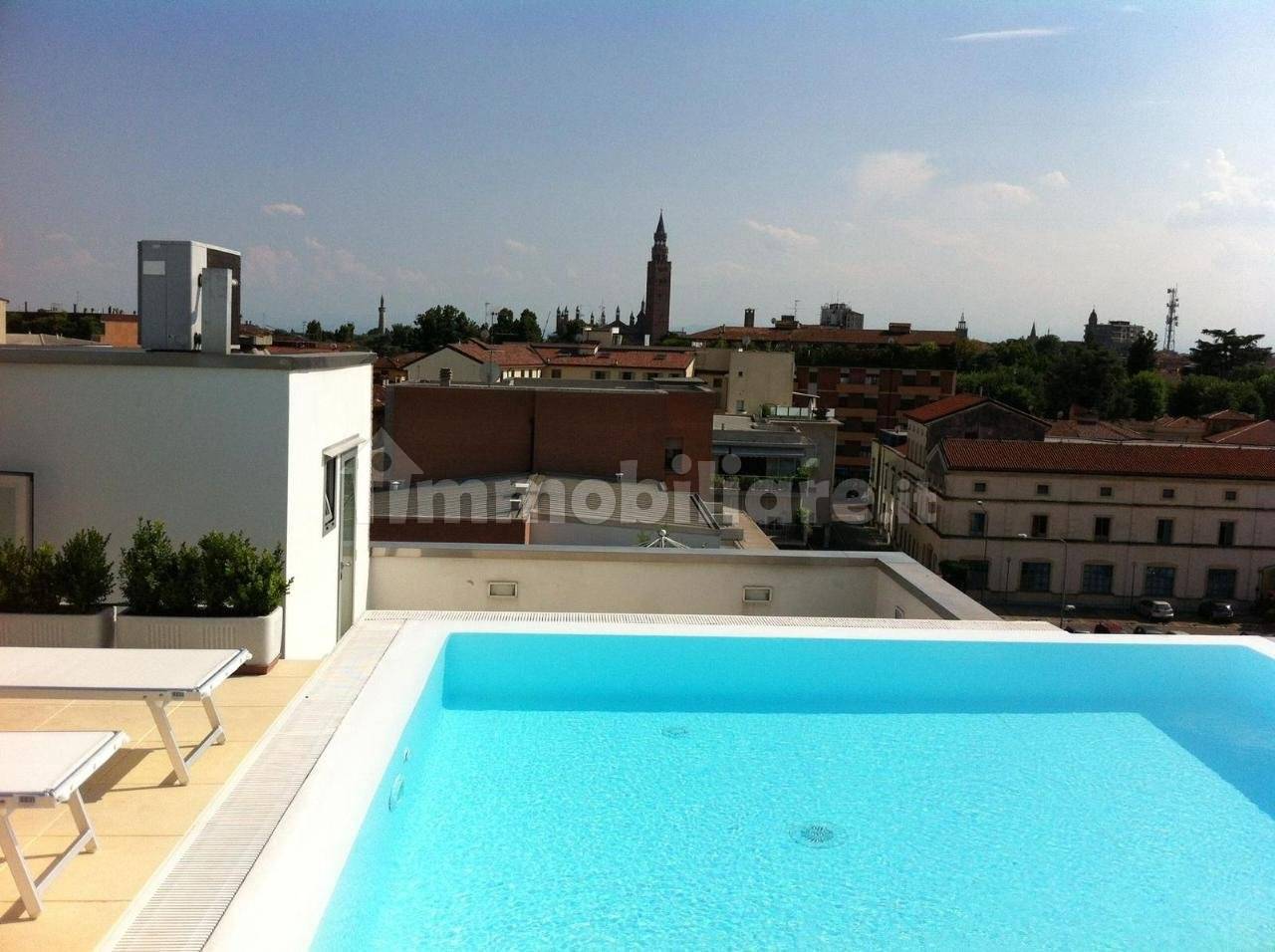 2 bedrooms Penthouse in Cremona, Italy No. 237225
