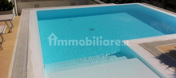 2 bedrooms Penthouse in Cremona, Italy No. 237225 4