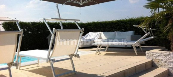 2 bedrooms Penthouse in Cremona, Italy No. 237225 8