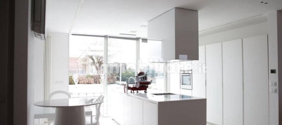 2 bedrooms Penthouse in Cremona, Italy No. 237225 11