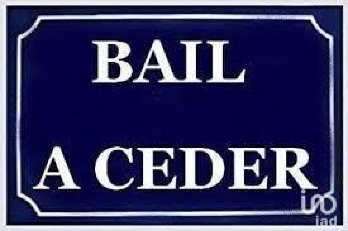 44m² Office in Tours, France No. 18267