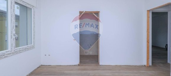 4 rooms Apartment in Cervarese Santa Croce, Italy No. 30658 9