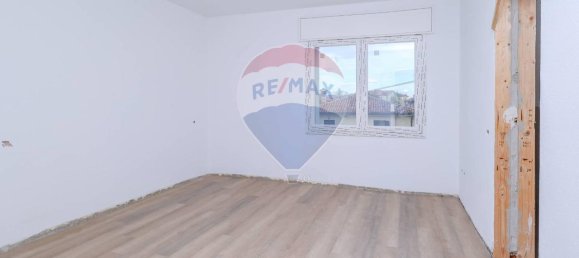 4 rooms Apartment in Cervarese Santa Croce, Italy No. 30658 7