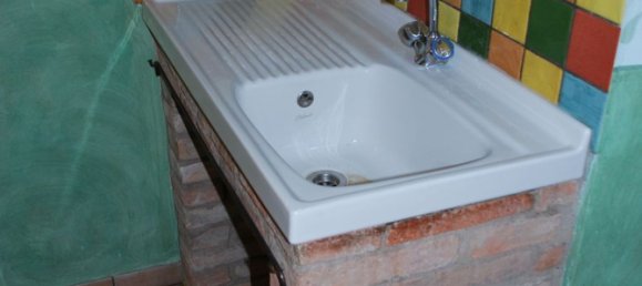 10 rooms House in Toano, Italy No. 175639 3