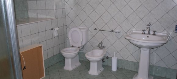 10 rooms House in Toano, Italy No. 175639 6