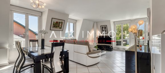 Apartamento de 3 dormitorios en Aix-les-Bains, France No. 358605 5
