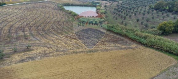 6-Zimmer Haus in Città Sant'Angelo, Italy, Nr. 68100 48