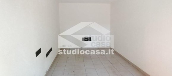3 bedrooms Apartment in Crema, Italy No. 361967 23