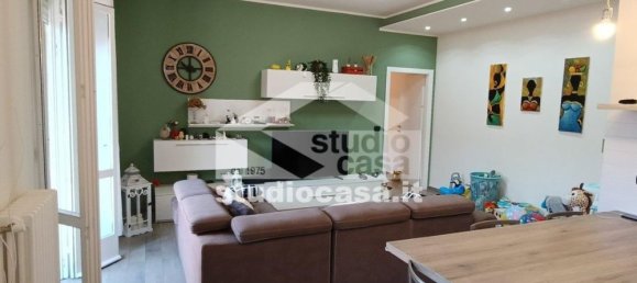 3 bedrooms Apartment in Crema, Italy No. 361967 2