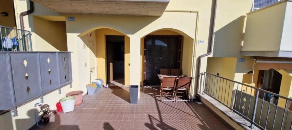 Квартира с 2 комнатами в Борги, Италия № 133807 10