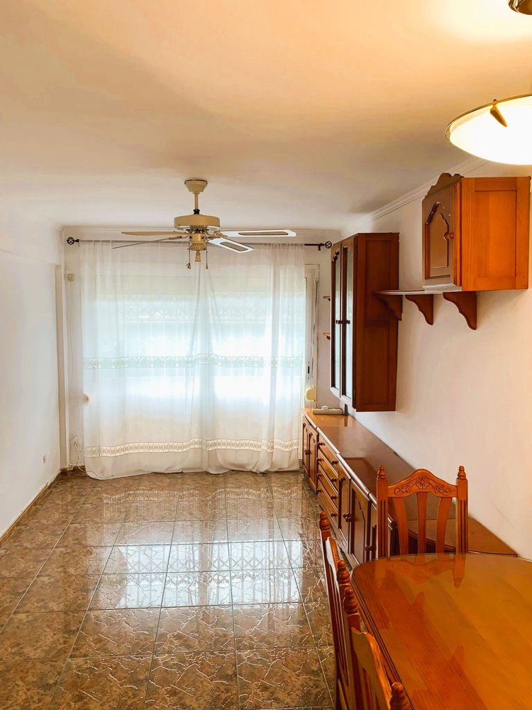 Квартира с 3 спальнями в Бадалона, Испания № 167643