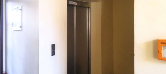 2 Schlafzimmer Wohnung in Friedrichshain, Germany, Nr. 20328 10