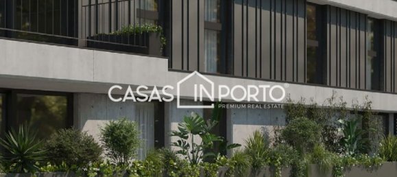 3 bedrooms Apartment in Porto, Portugal No. 179030 7