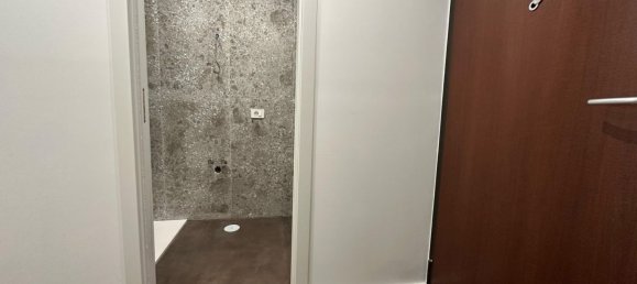 2 rooms Apartment in Naples, Italy No. 18957 10