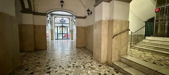 2 rooms Apartment in Naples, Italy No. 18957 14