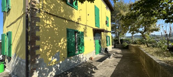 4 bedrooms House in Pavullo nel Frignano, Italy No. 372825 17