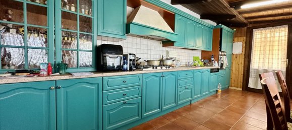 4 bedrooms House in Pavullo nel Frignano, Italy No. 372825 6