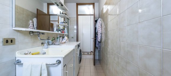 3 bedrooms Apartment in Bergamo, Italy No. 83841 18