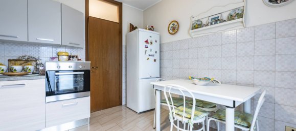 3 bedrooms Apartment in Bergamo, Italy No. 83841 3