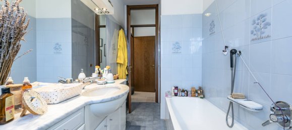 3 bedrooms Apartment in Bergamo, Italy No. 83841 17