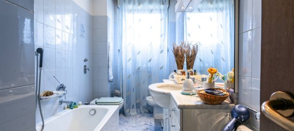 3 bedrooms Apartment in Bergamo, Italy No. 83841 16