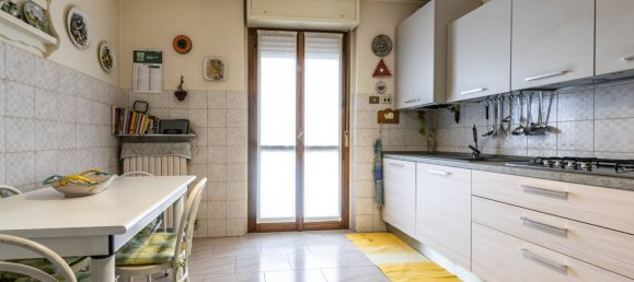 3 bedrooms Apartment in Bergamo, Italy No. 83841 5