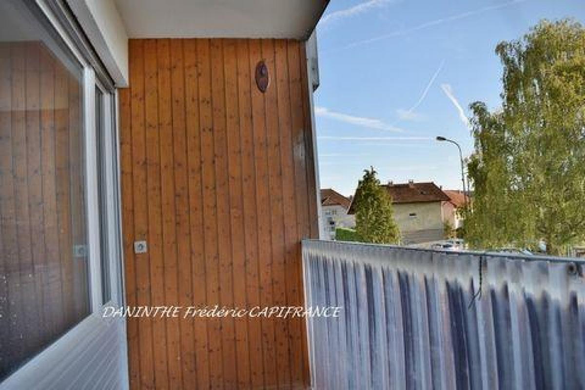 2 bedrooms Condo in Pontarlier, France No. 29795