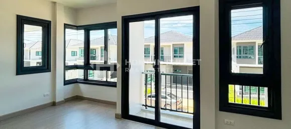4 chambres house à vendre à Phuket, Southern Thailand, Thailand № 61226 12
