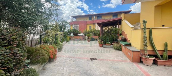 4 غرف نوم فيلا في Pomigliano d'Arco, Italy رقم 290238 5