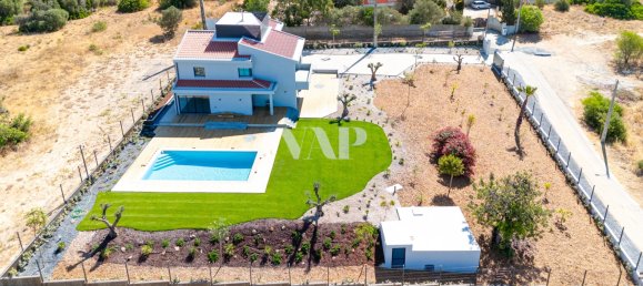 7 bedrooms Villa in Quarteira, Portugal No. 31919 36