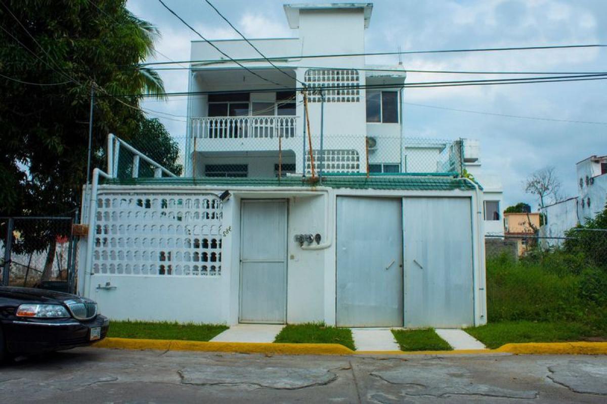 6 bedrooms House in Guerrero, Mexico No. 154303