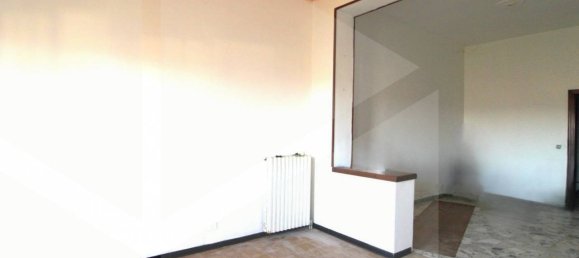 6غرفة شقة في Santa Maria a Monte, Italy رقم 20638 8