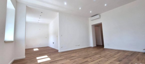 Casa de 8 divisões em Wiener Neustadt, Austria N.º 258819 2