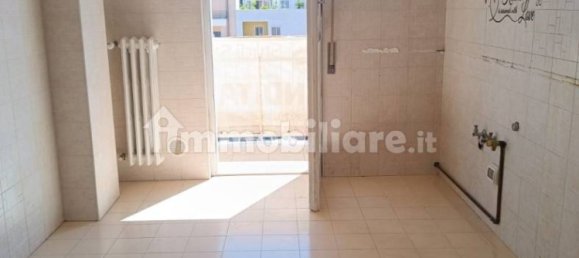 Квартира с 2 спальнями в Битонто, Италия № 284582 18