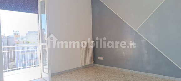 Квартира с 2 спальнями в Битонто, Италия № 284582 42