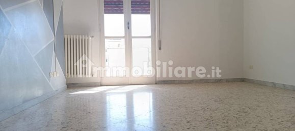 Квартира с 2 спальнями в Битонто, Италия № 284582 12