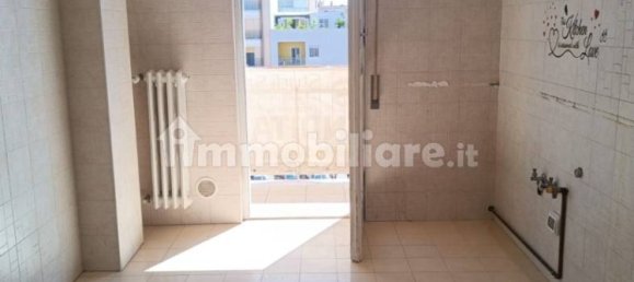 Квартира с 2 спальнями в Битонто, Италия № 284582 17