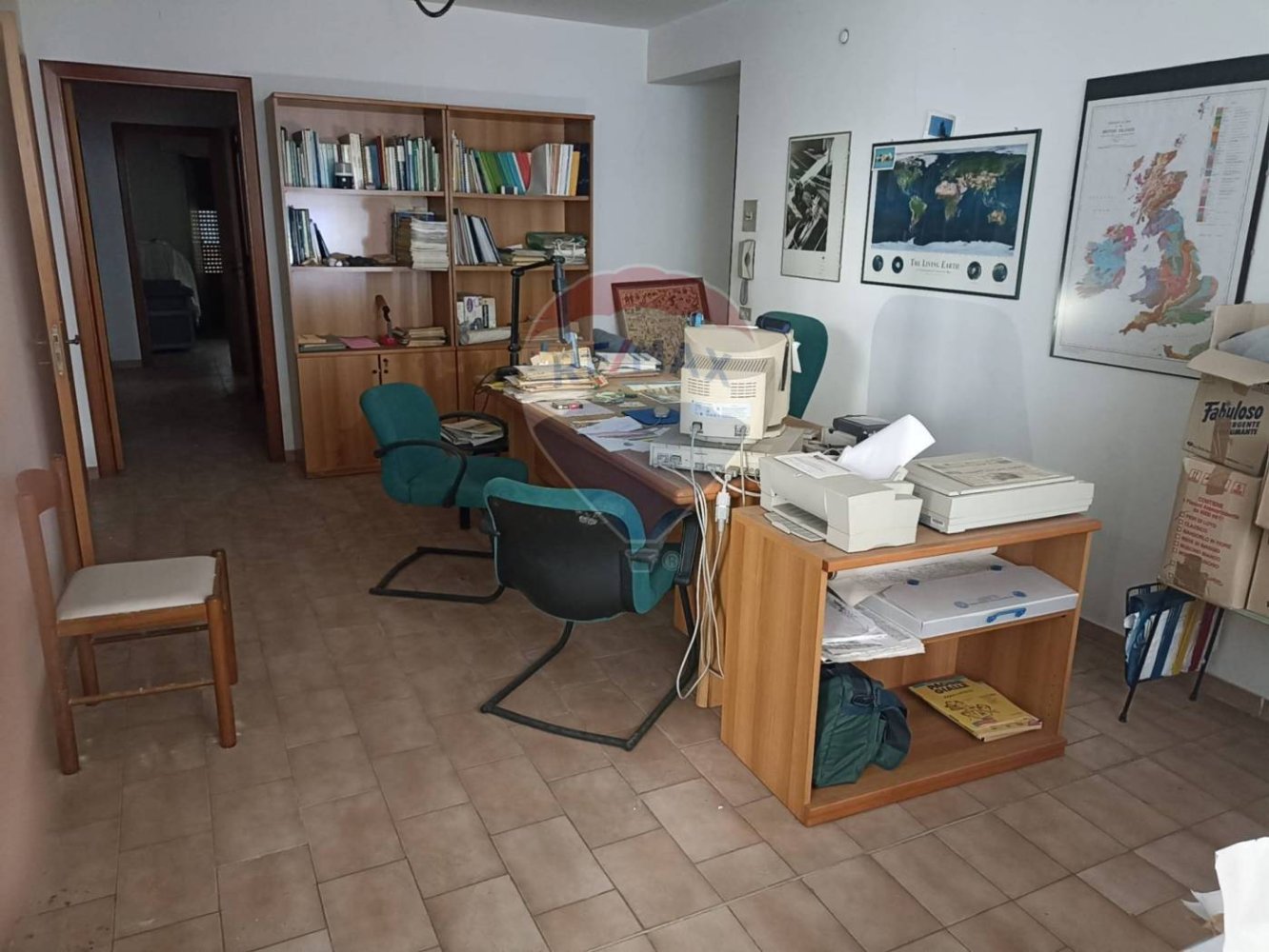 5 rooms Commercial property in Ragusa, Italy No. 55100