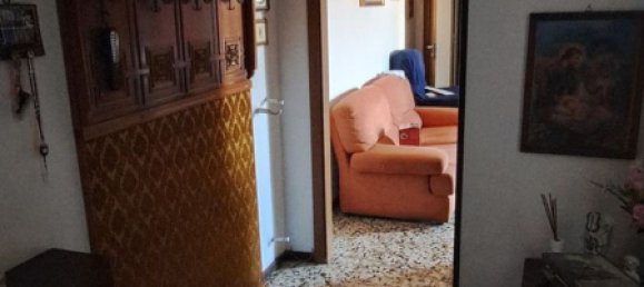 3-salle Appartement à Lazzate, Italy No. 252013 10