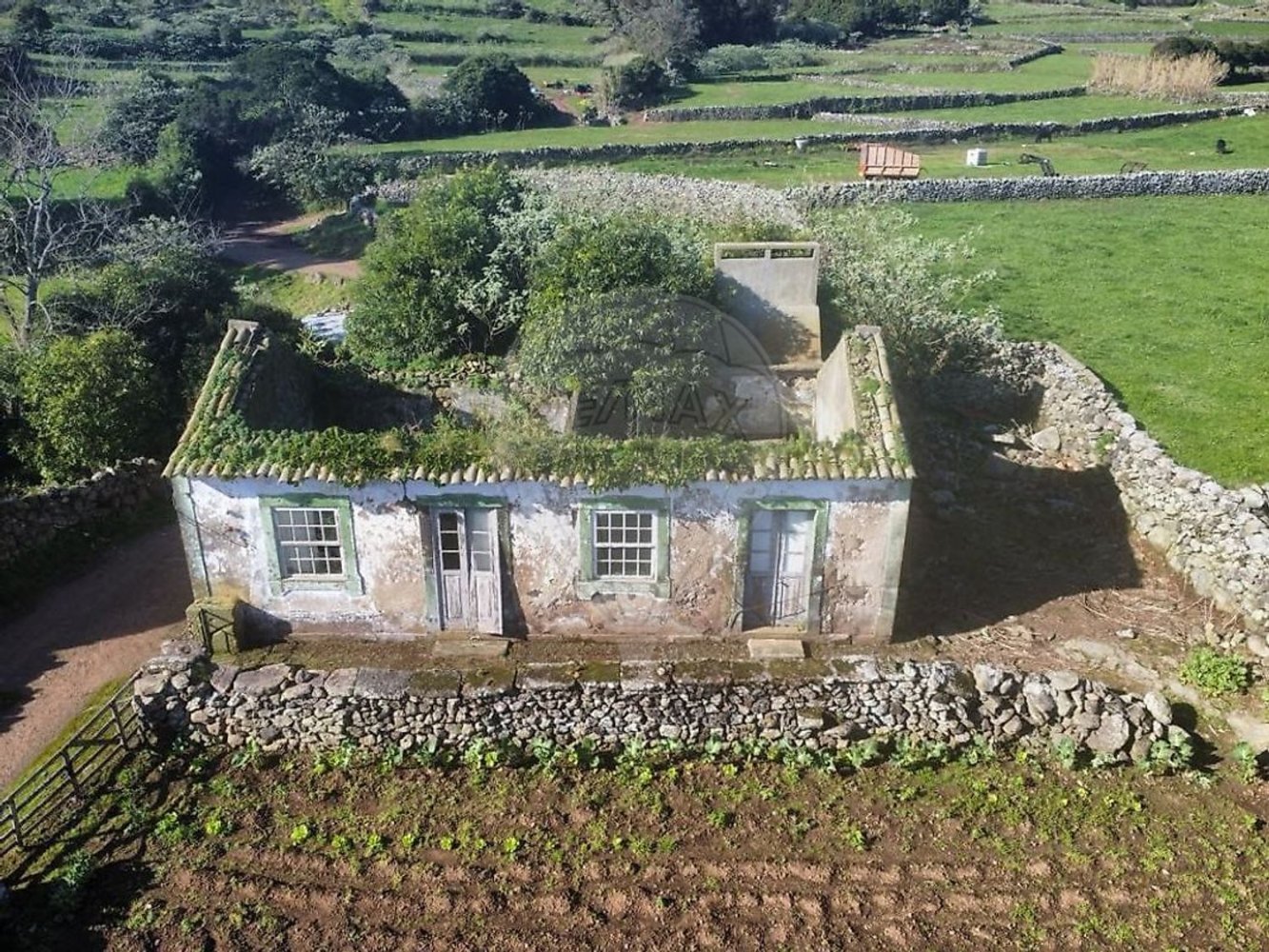 Studio in Vila de Sao Sebastiao, Portugal No. 21169