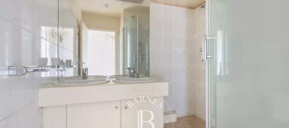 Квартира с 2 спальнями в Версаль, Франция № 187880 13