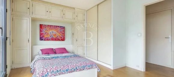 Квартира с 2 спальнями в Версаль, Франция № 187880 8