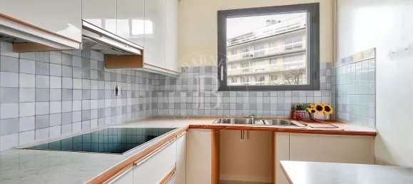 Квартира с 2 спальнями в Версаль, Франция № 187880 6