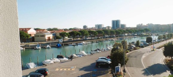 2-salle Appartement à Gorizia, Italy No. 25327 14