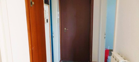 2-salle Appartement à Gorizia, Italy No. 25327 2