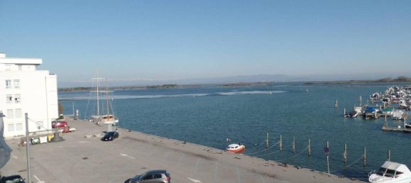 2-salle Appartement à Gorizia, Italy No. 25327 16