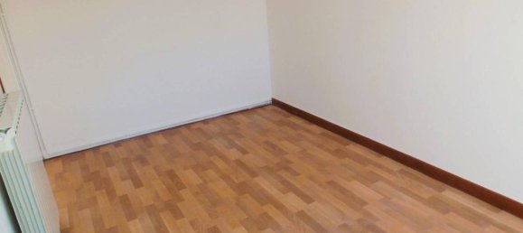 2-salle Appartement à Gorizia, Italy No. 25327 4