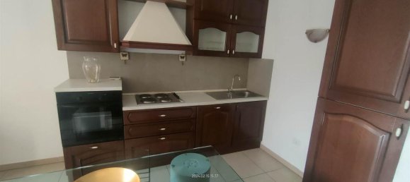 4 rooms Apartment in Florence, Italy No. 89719 3